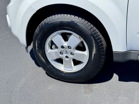 Used 2012 Ford Escape XLS FWD image 8