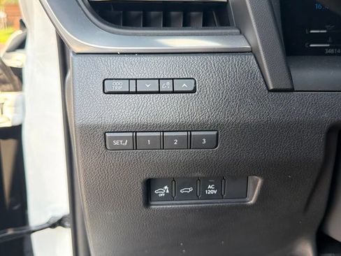 Certified 2024 Lexus GX 550 w/ Accessory Package (Z1) AWD/4WD image 35