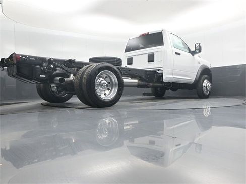 New 2026 RAM 5500 Tradesman w/ Chrome Appearance Group image 39