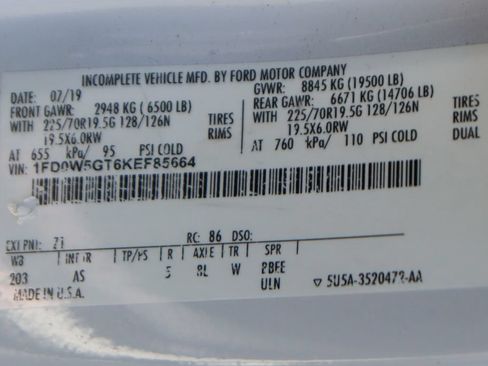 Used 2019 Ford F550 2WD Crew Cab Super Duty image 46