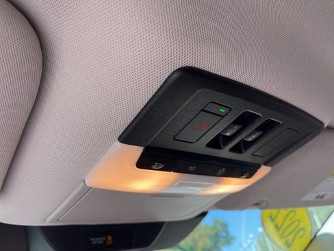 Used 2022 Nissan Pathfinder Platinum w/ Cargo Package image 30