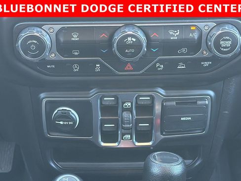 Used 2020 Jeep Gladiator Overland image 26