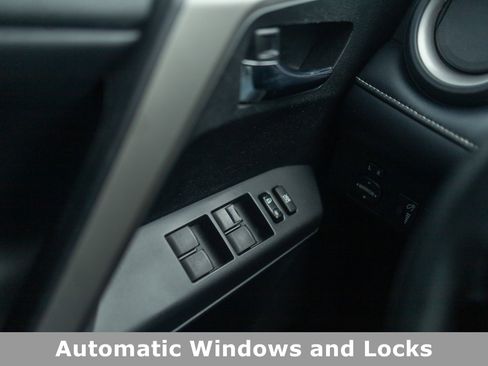 Used 2018 Toyota RAV4 XLE image 11