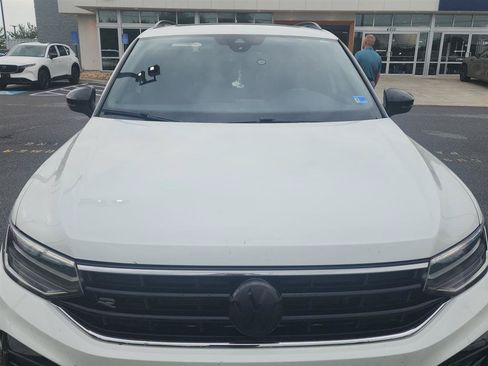 Used 2023 Volkswagen Tiguan SE R-Line AWD/4WD image 1