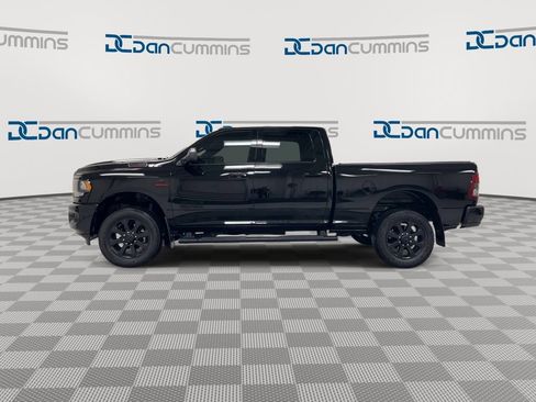 Used 2022 RAM 2500 Big Horn w/ Night Edition AWD/4WD image 5