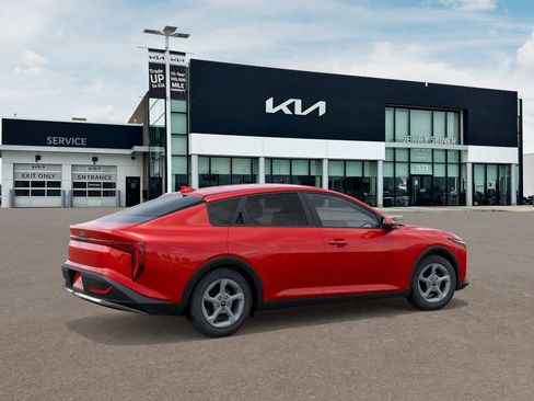 New 2025 Kia K4 LXS image 7