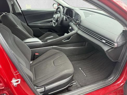 Certified 2023 Hyundai Elantra SEL FWD image 17