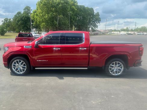 Used 2023 GMC Sierra 1500 Denali w/ Denali Reserve Package AWD/4WD image 14