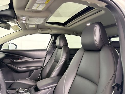 Used 2025 MAZDA CX-30 AWD 2.5 S w/ Preferred Package image 16