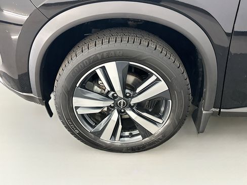 Used 2023 Nissan Rogue SL AWD/4WD image 11