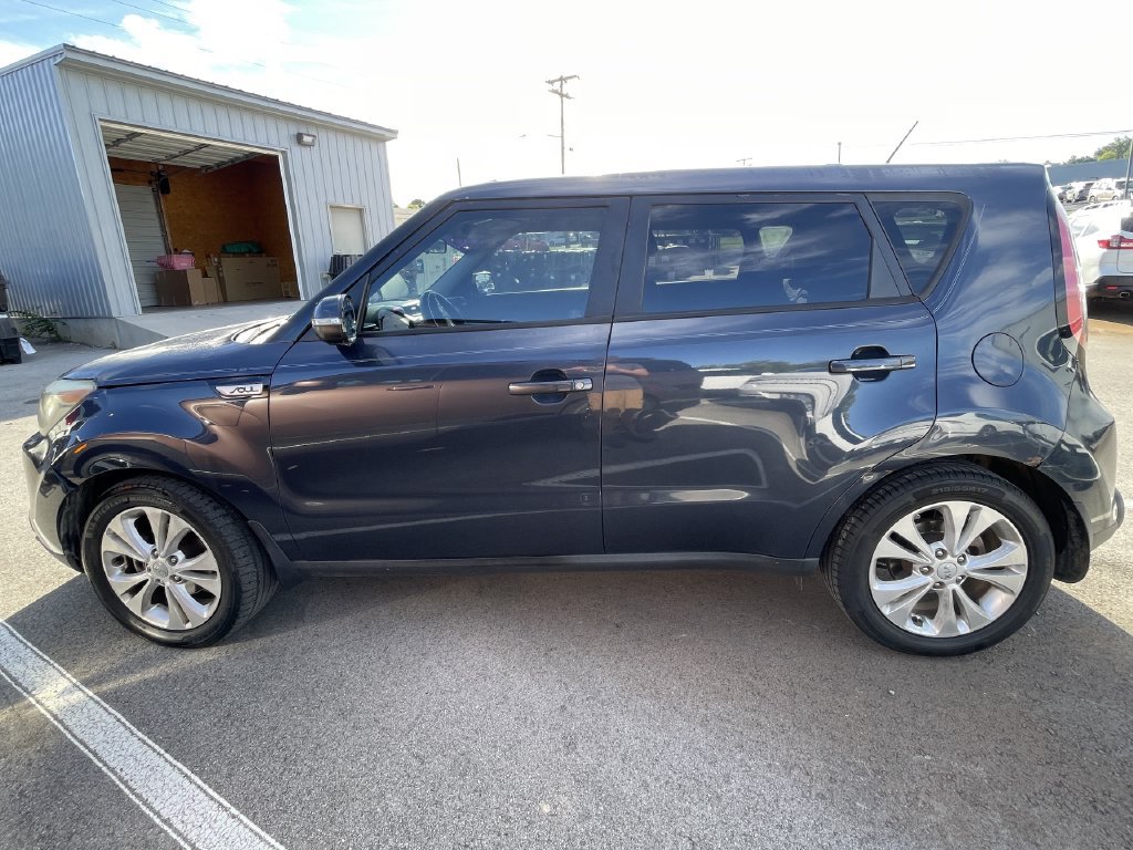 Used 2014 Kia Soul + w/ Audio Package FWD image 4