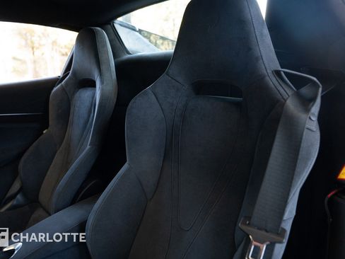 Used 2020 McLaren 720S Spider image 19