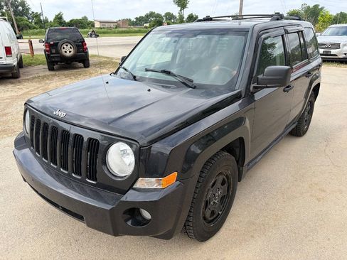Used 2010 Jeep Patriot Sport FWD image 1