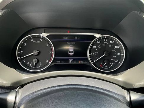Used 2024 Nissan Sentra SV FWD image 12