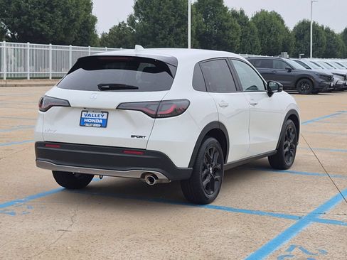 Certified 2025 Honda HR-V Sport image 7
