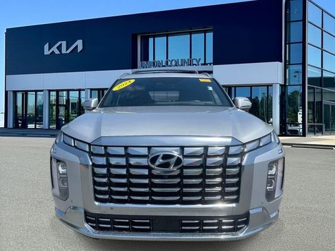 Used 2024 Hyundai Palisade Calligraphy AWD/4WD image 2