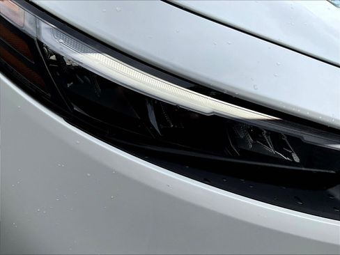 Used 2023 Honda Accord EX image 31