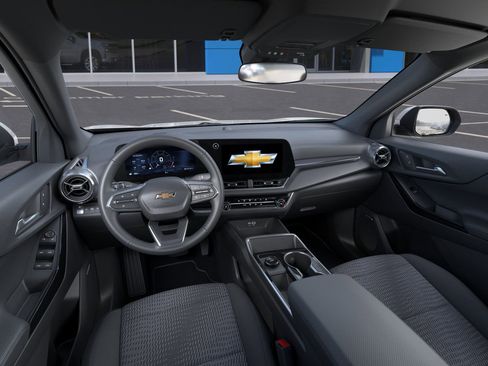 New 2026 Chevrolet Equinox LT image 16