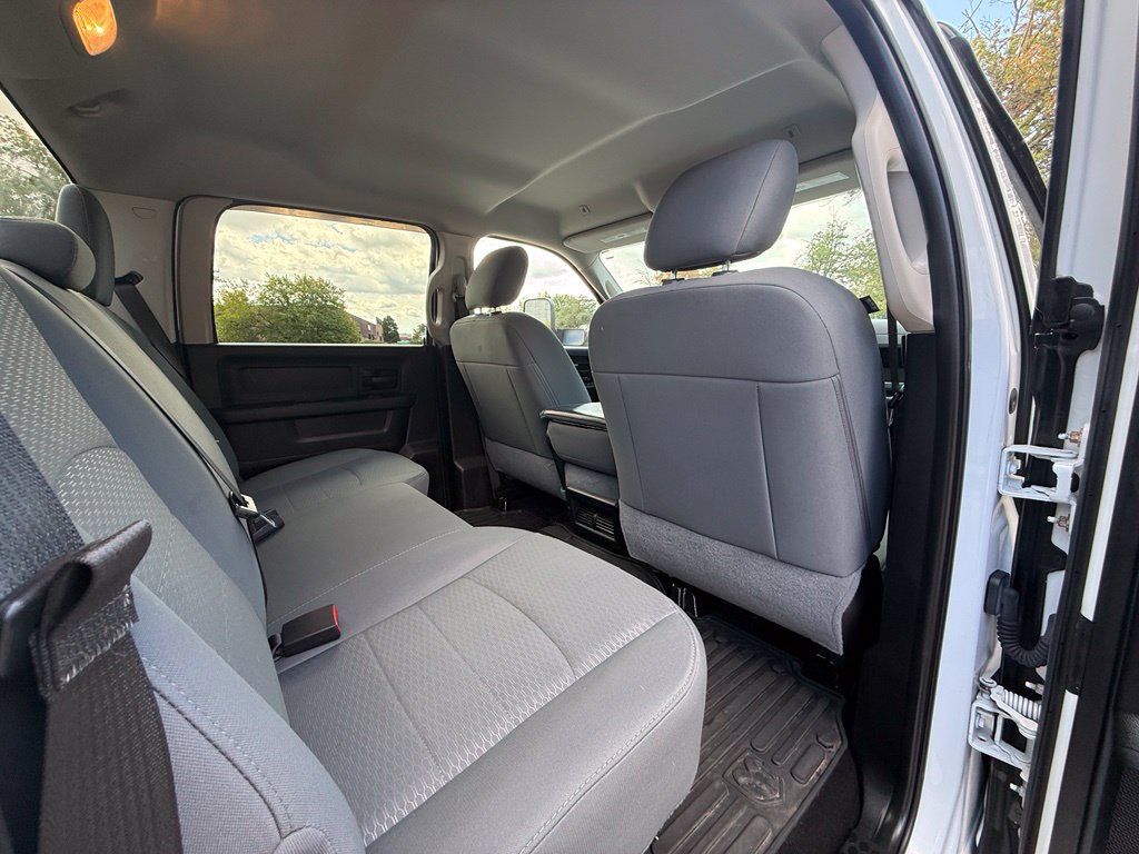 Used 2018 RAM 3500 Tradesman w/ Chrome Appearance Group AWD/4WD image 30