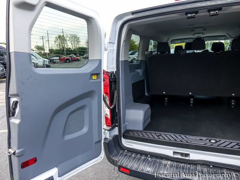 Used 2018 Ford Transit 150 XL RWD image 19
