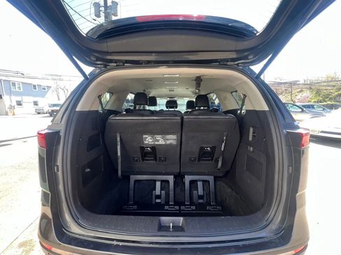 Used 2022 Kia Carnival EX FWD image 10