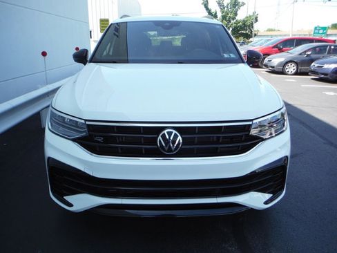 Used 2022 Volkswagen Tiguan SE R-Line AWD/4WD image 6
