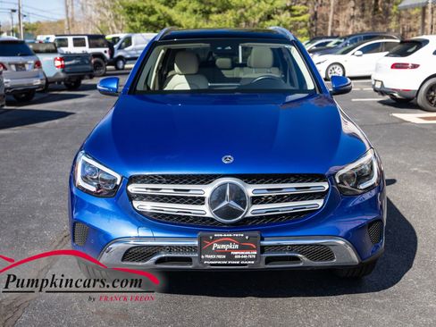 Used 2022 Mercedes-Benz GLC 300 4MATIC w/ Premium Package Lite image 3
