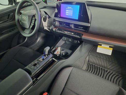 New 2026 Toyota Prius Plug-In Hybrid image 35