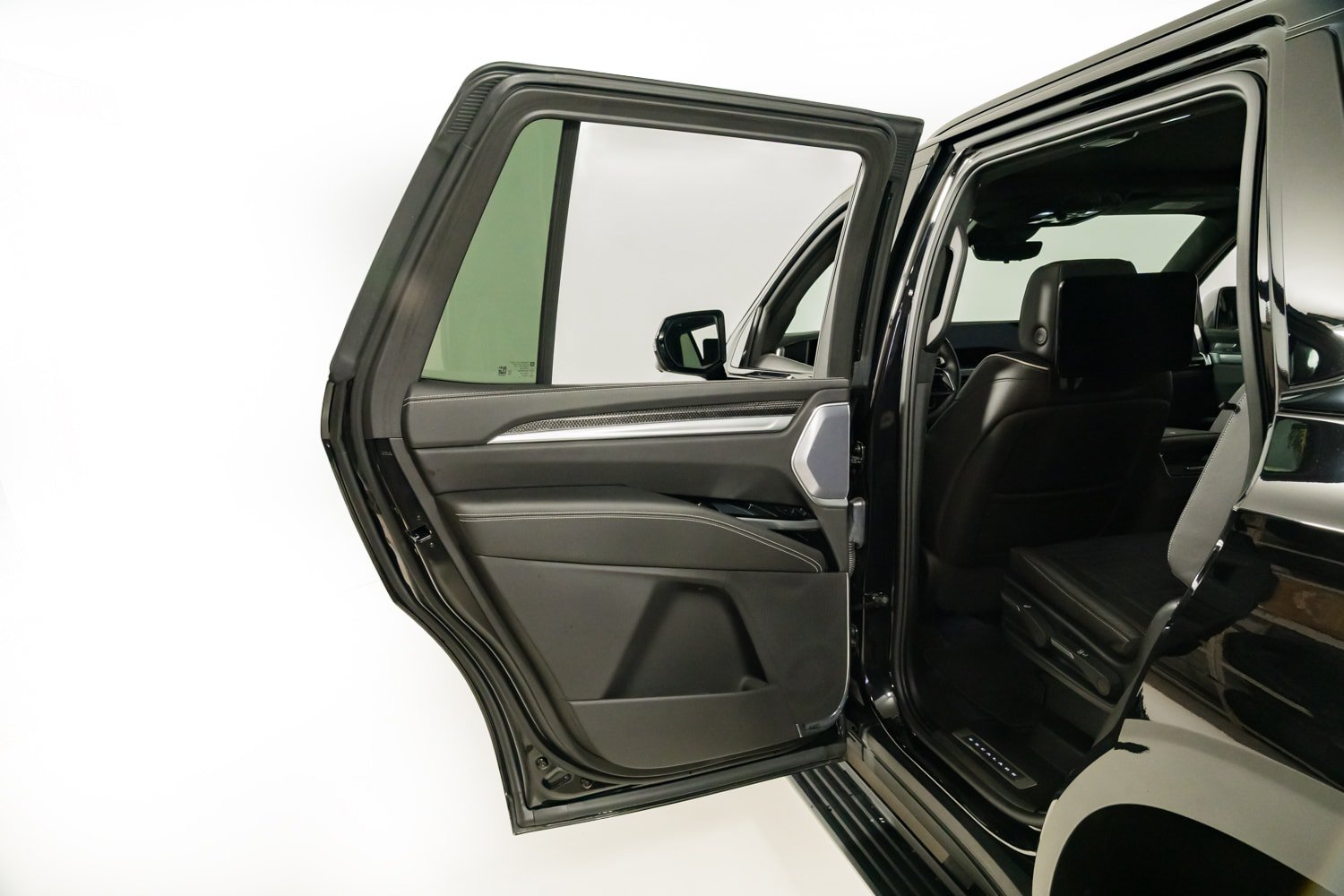 Used 2025 Cadillac Escalade V AWD/4WD image 25