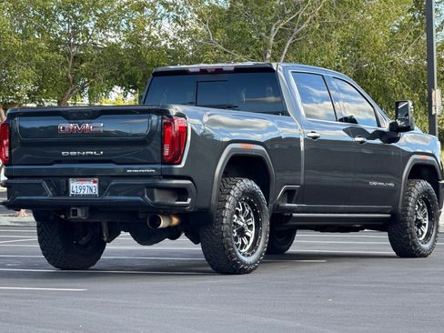 Used 2022 GMC Sierra 2500 Denali w/ Denali Ultimate Package image 5