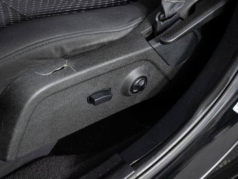 Used 2016 Dodge Journey SXT w/ Comfort/Convenience Group image 16