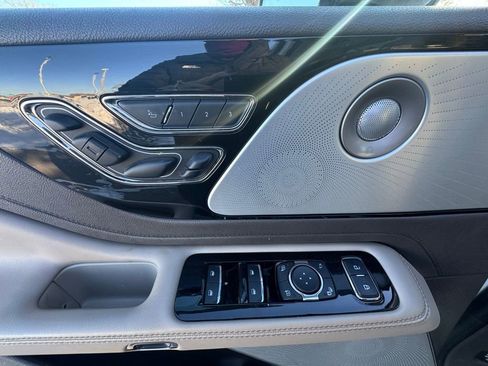 Used 2021 Lincoln Aviator Reserve w/ Equipment Group 202A image 12