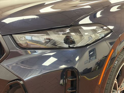 Used 2024 BMW X6 xDrive40i w/ Executive Package image 11