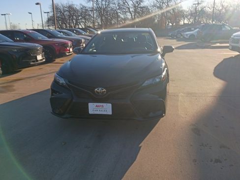 Used 2024 Toyota Camry SE image 5