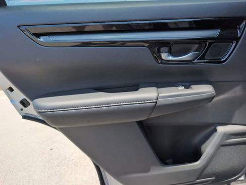 Used 2025 Honda CR-V EX-L image 30