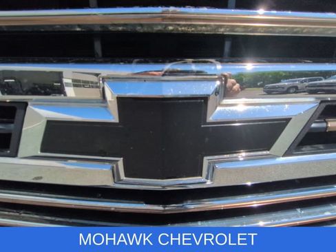 Used 2022 Chevrolet Silverado 1500 High Country w/ LPO, Dark Essentials Package AWD/4WD image 32