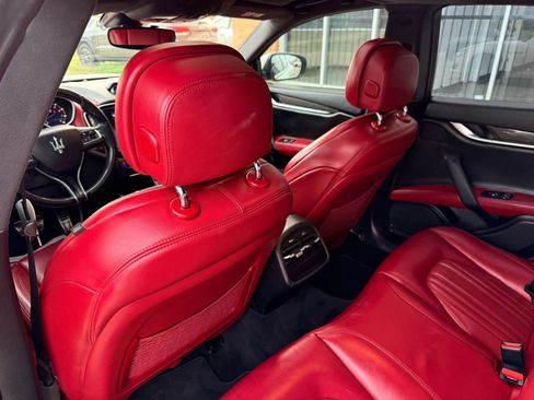 Used 2018 Maserati Ghibli image 39