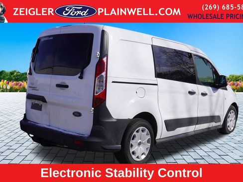 Used 2017 Ford Transit Connect XL image 4