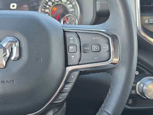 Used 2025 RAM 1500 Laramie AWD/4WD image 29