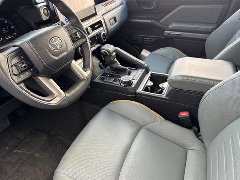 Certified 2025 Toyota 4Runner Trailhunter image 12