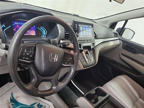Used 2019 Honda Odyssey EX image 9