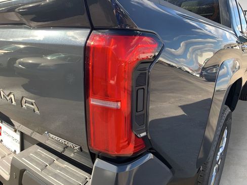 Used 2024 Toyota Tacoma 4x4 Double Cab Hybrid image 29