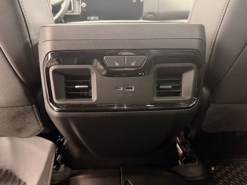 Used 2025 GMC Sierra 1500 AT4 w/ AT4 Premium Package image 24