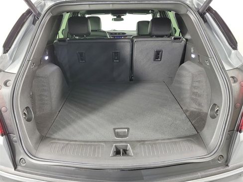 Used 2023 Cadillac XT5 Luxury image 8