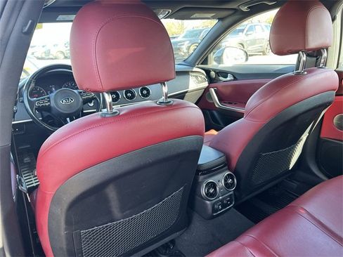 Used 2020 Kia Stinger GT-Line w/ Sun & Sound Package image 32