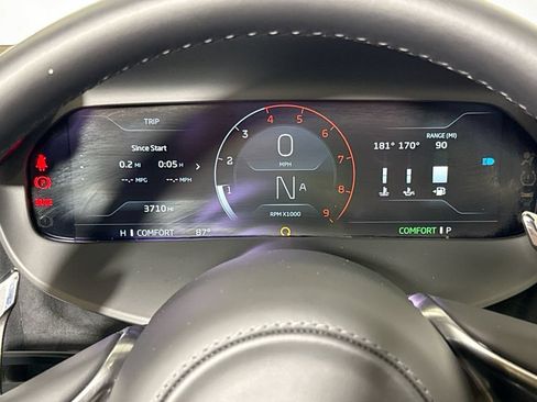 Used 2024 McLaren 750S RWD image 16