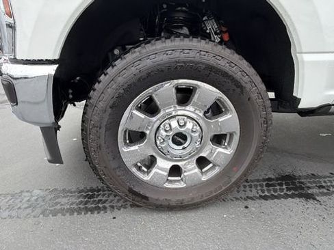 New 2026 Ford F250 King Ranch w/ Chrome Package image 10