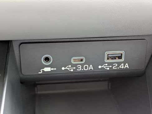 Certified 2025 Subaru Outback Premium w/ Popular Package #1A AWD/4WD image 21