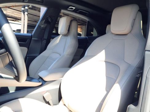 Certified 2024 Porsche Macan 4 Electric image 5