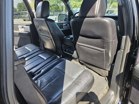 Used 2016 Ford Expedition XLT w/ Equipment Group 202A image 19